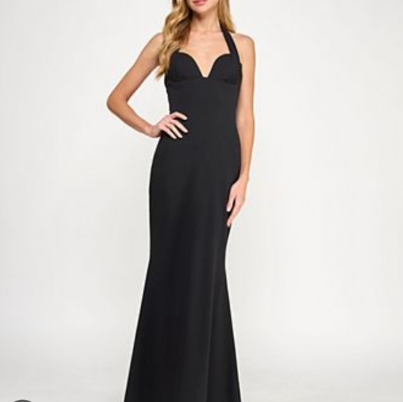 sein & cate | Dresses | Senicade Junior Black Halter Gown Size Xs New ...